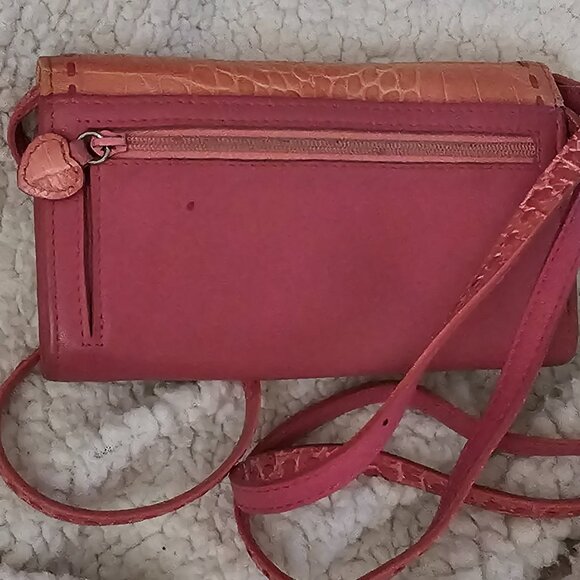 Brighton Pink Croc-Embossed Mini Crossbody – Heart Clasp, Signature Lining - Picture 3 of 8